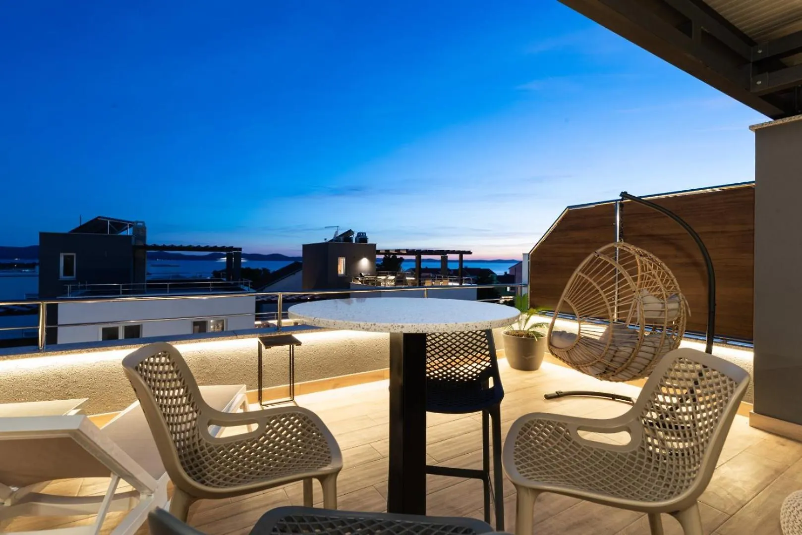 Crowonder Villa Nika - Villa With Heated Swimming Pool, Jacuzzi And Sauna Zadar
