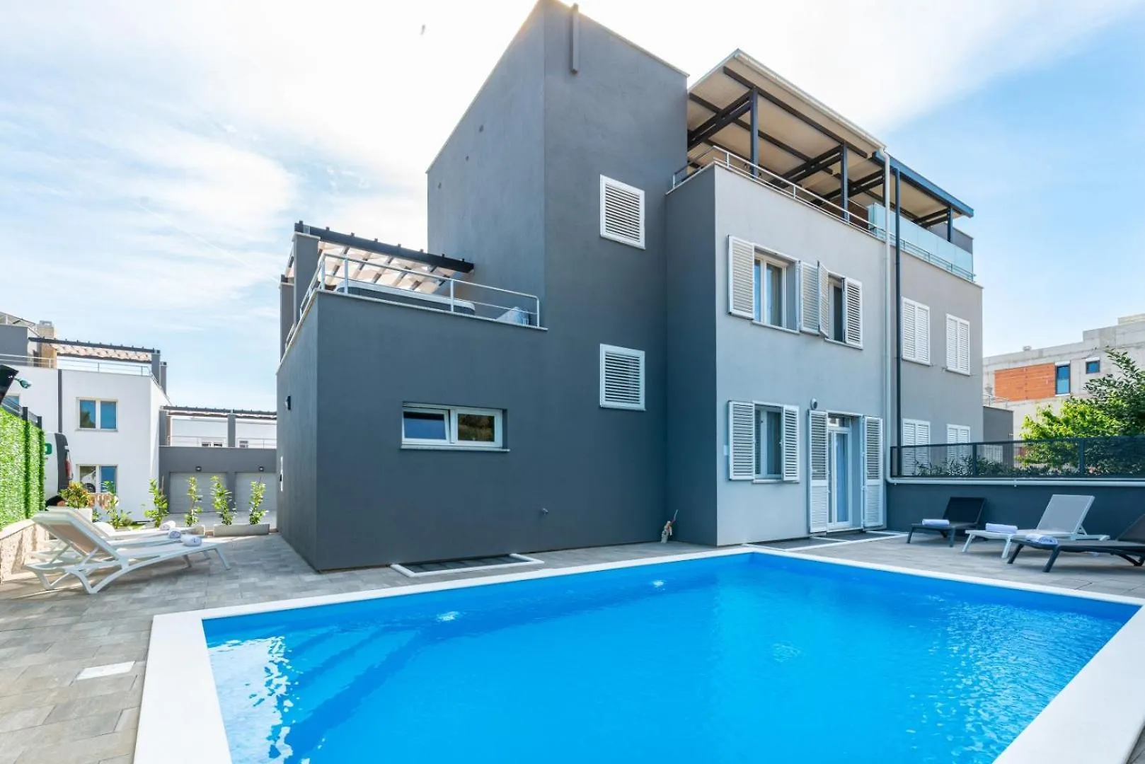 Crowonder Villa Nika - Villa With Heated Swimming Pool, Jacuzzi And Sauna Zadar
