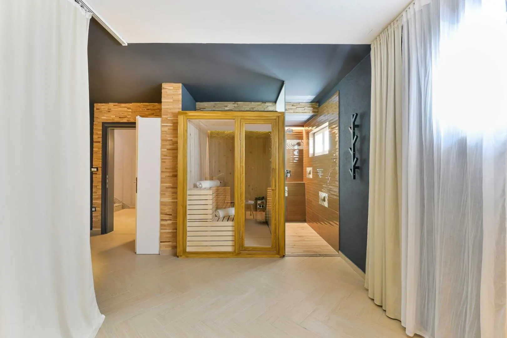 Crowonder Villa Nika - Villa With Heated Swimming Pool, Jacuzzi And Sauna Zadar 0*,  Kroatië